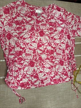 Women’s Pink Floral Short Sleeve Top - Unbranded
